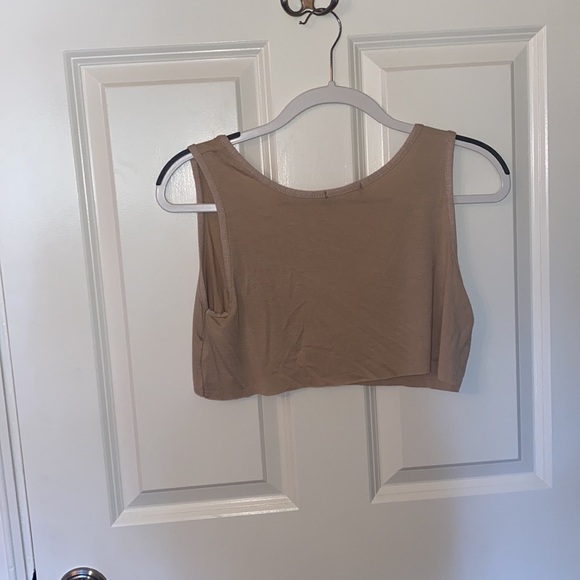 Never worn crop top! - Picture 2 of 2
